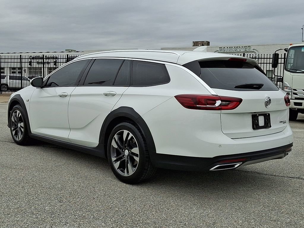 Used 2019 Buick Regal Tourx Essence Crossover