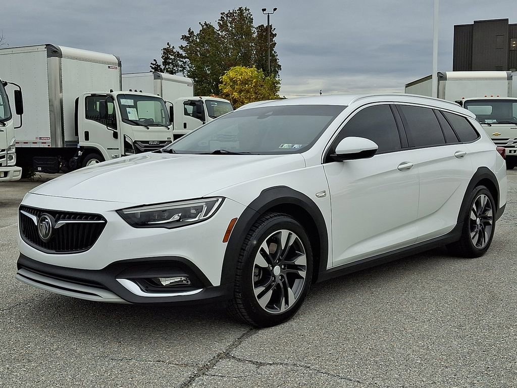 Used 2019 Buick Regal Tourx Essence Crossover