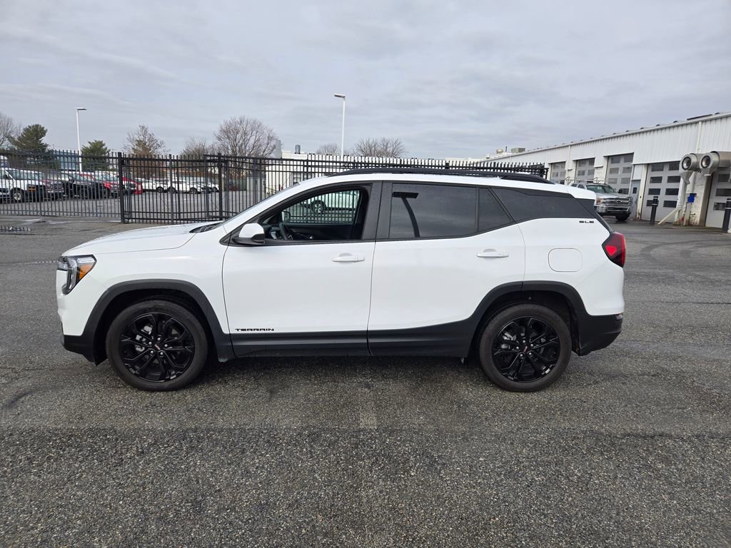 2022 Gmc Terrain SLE photo 3