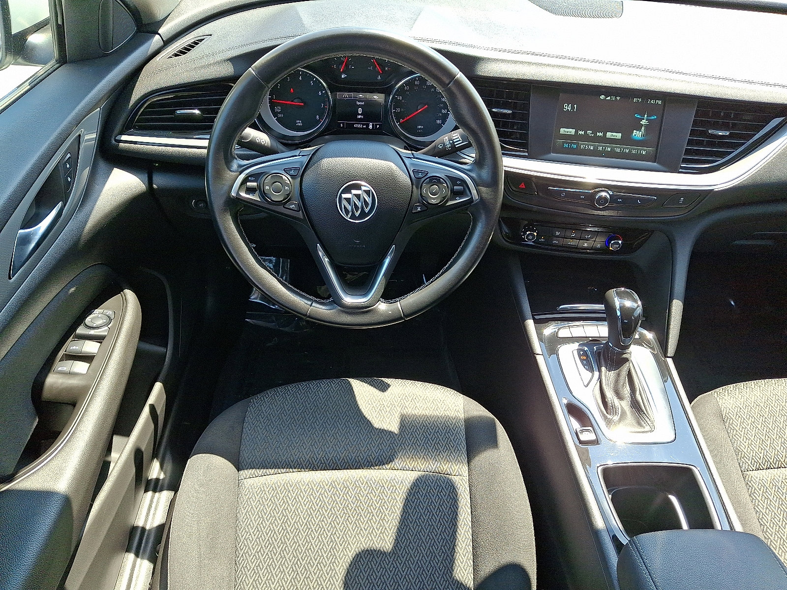Used 2018 Buick Regal Sportback Preferred with VIN W04GL6SX4J1129853 for sale in West Chester, PA
