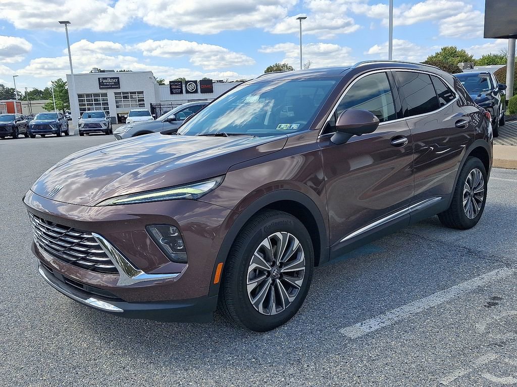 2025 Buick Envision Preferred photo 2