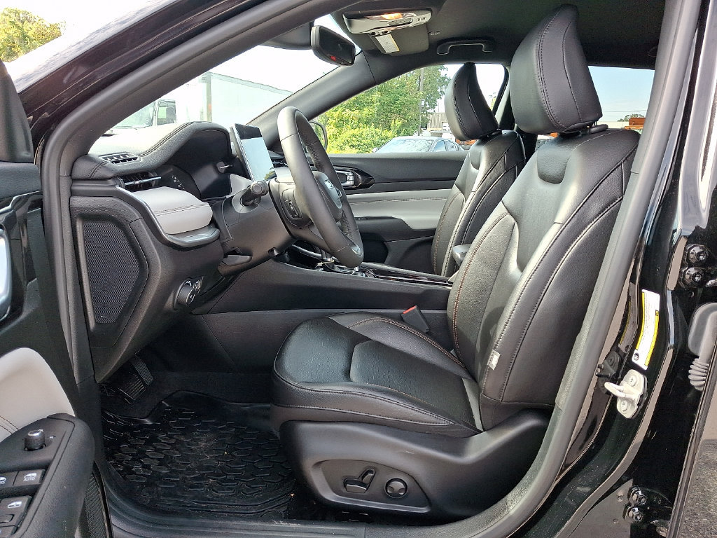 2024 Jeep Compass Limited - Photo 16