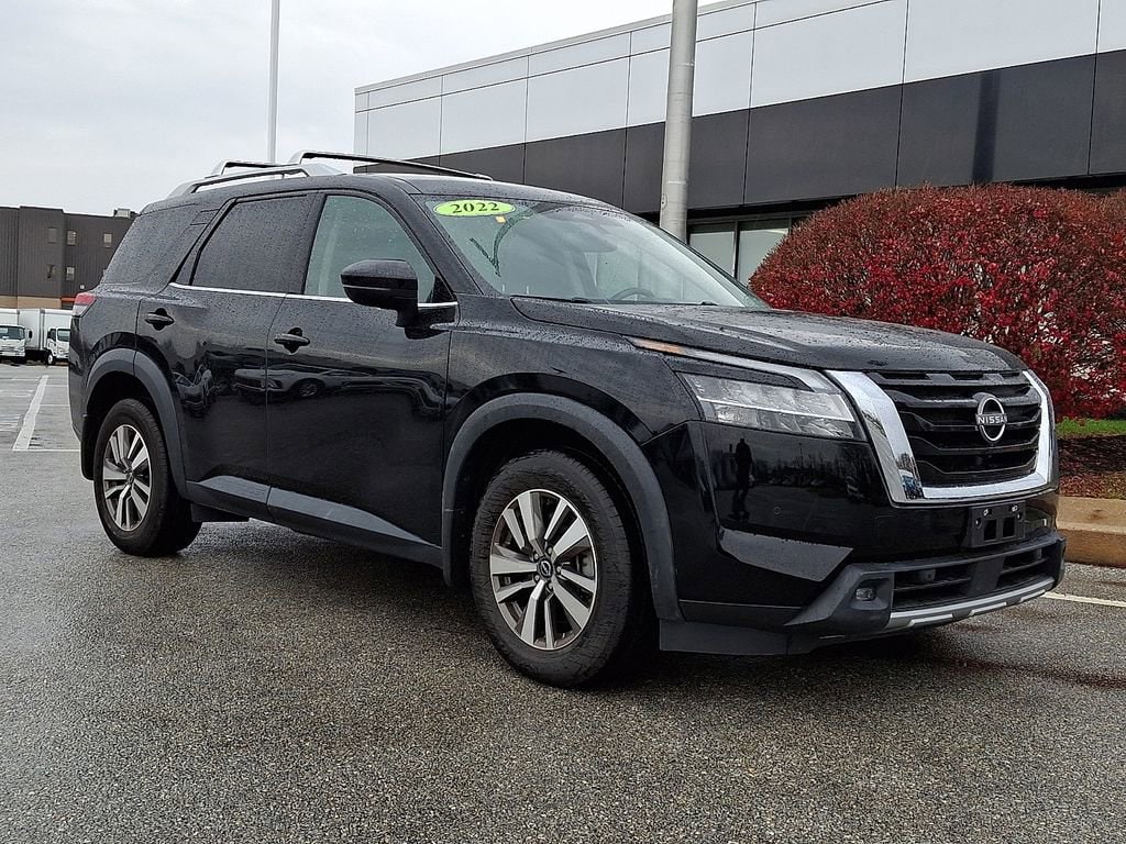 Used 2022 Nissan Pathfinder SL