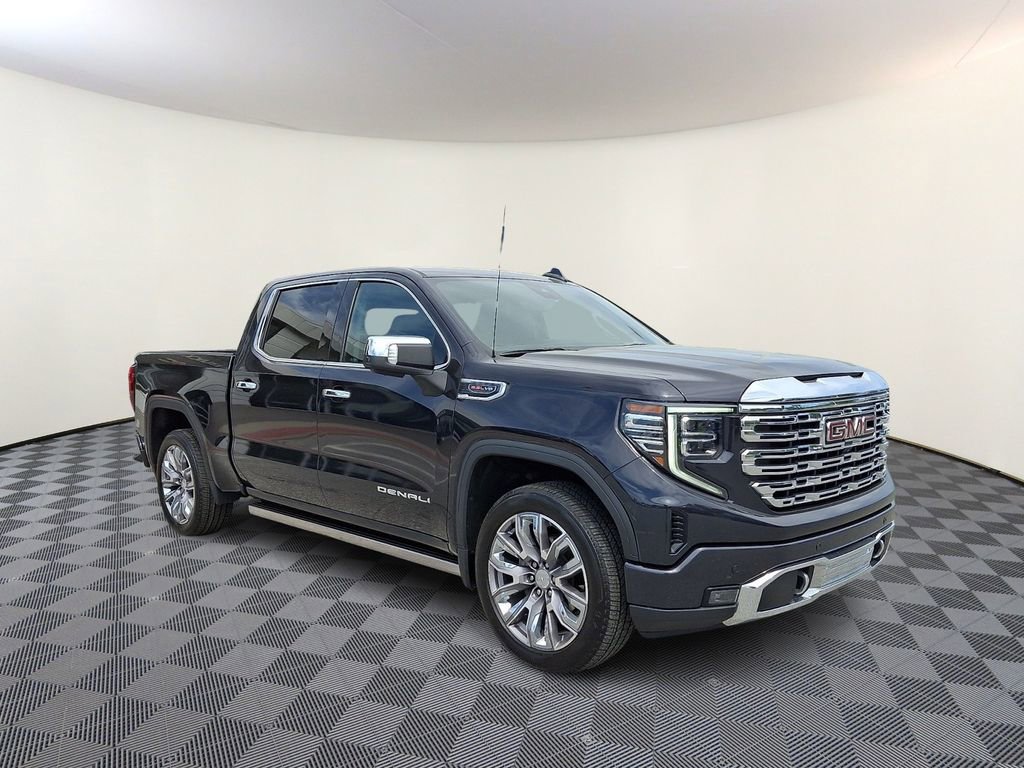 2023 GMC Sierra 4WD Crew Cab Short Box Denali's photo