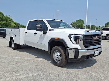 2025 GMC Sierra 3500 HD Chassis Cab Pro Truck