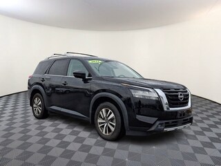 2022 Nissan Pathfinder SL for sale in Muncy PA