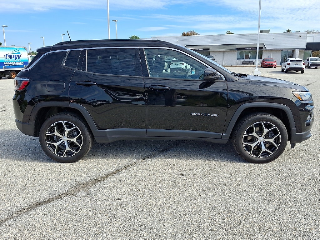 2024 Jeep Compass Limited - Photo 10
