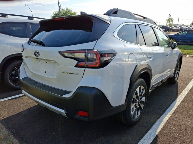 2025 Subaru Outback Limited photo 2