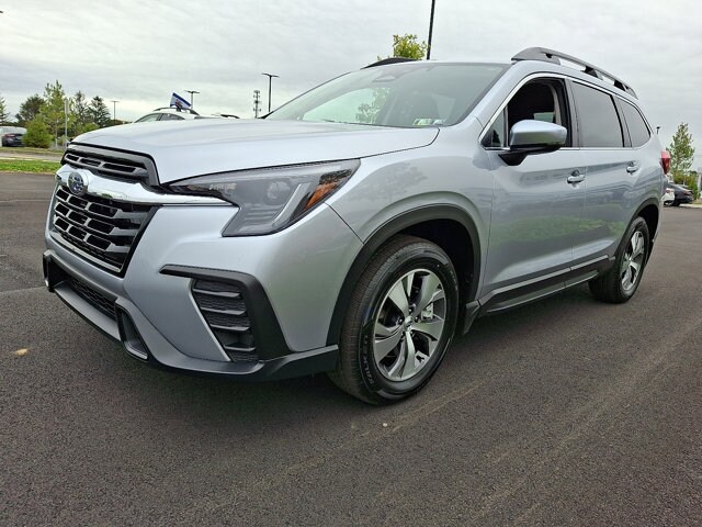2025 Subaru Ascent Premium photo 3