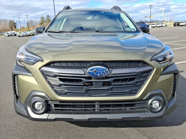 2025 Subaru Outback Premium photo 2