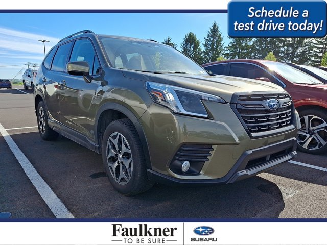 2023 Subaru Forester Premium's photo