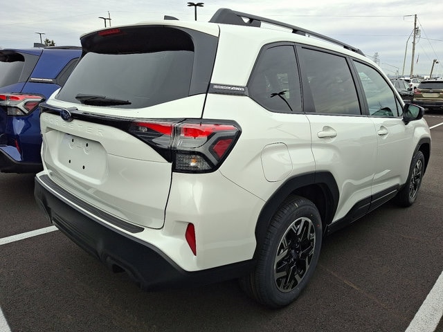 2026 Subaru Forester Premium Base photo 3