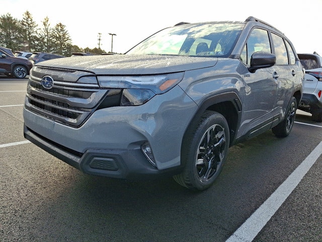 2025 Subaru Forester Premium photo 2