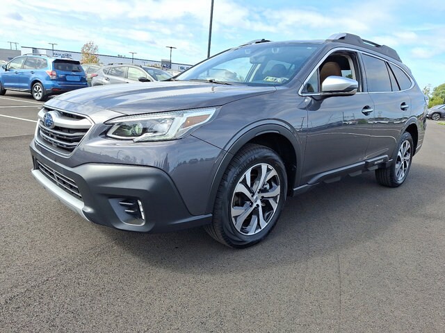 2022 Subaru Outback Touring XT photo 2