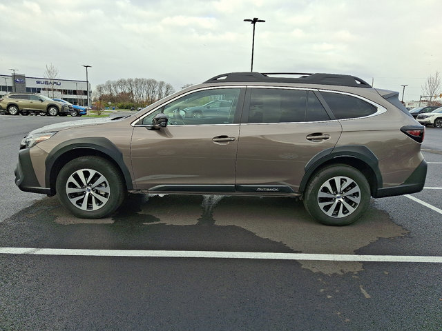 2023 Subaru Outback Premium photo 3