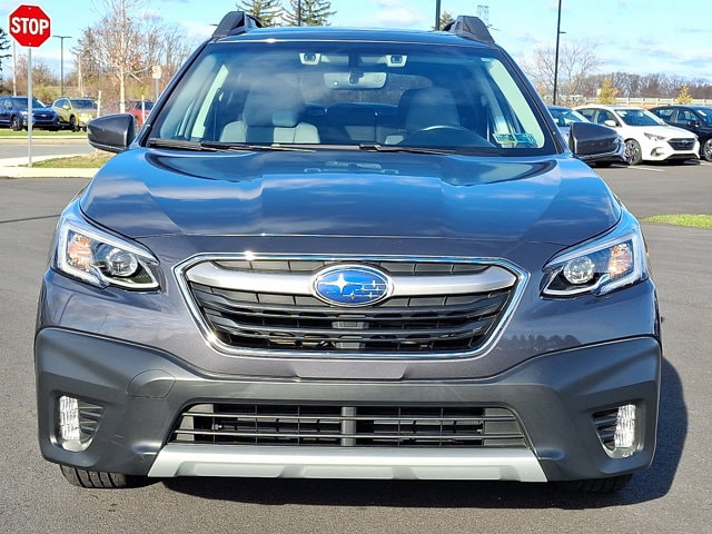 2020 Subaru Outback Limited photo 2