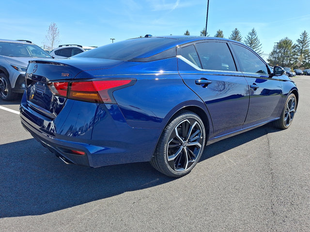 2024 Nissan Altima SR - Photo 7