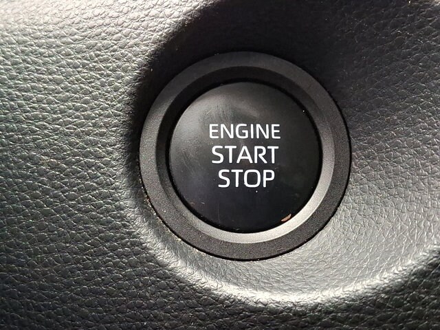 2024 Toyota Corolla Cross XLE - Photo 23