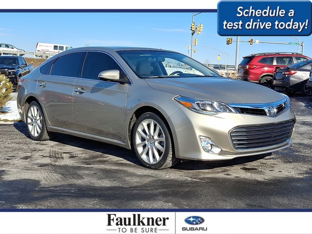 2015 Toyota Avalon Limited's photo