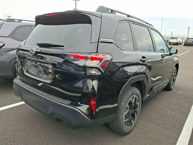 2026 Subaru Forester Premium photo 3