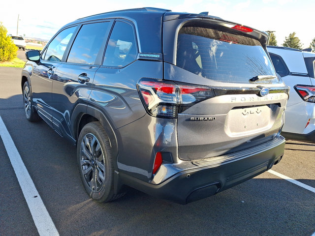 2025 Subaru Forester Touring photo 3
