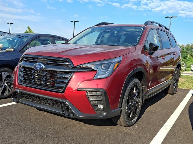 2025 Subaru Ascent Onyx Edition Touring photo 2