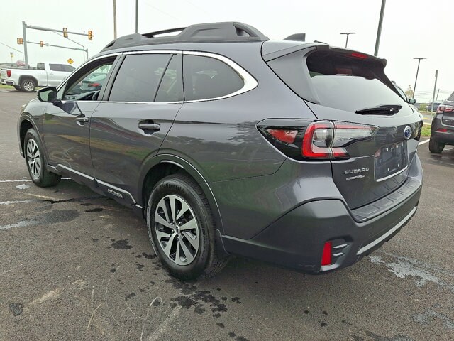2020 Subaru Outback Premium photo 2