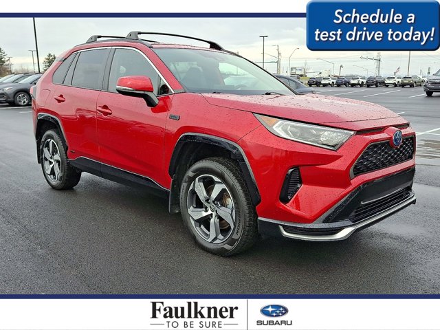 2021 Toyota RAV4 SE's photo