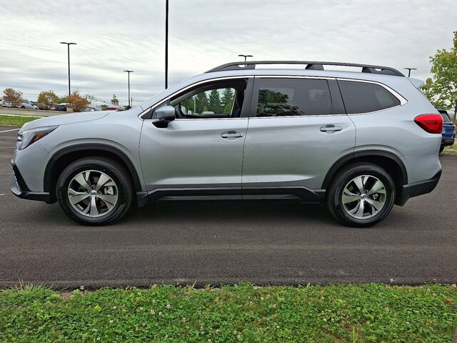 2025 Subaru Ascent Premium photo 4