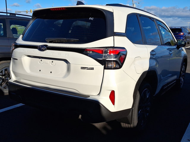 2025 Subaru Forester Touring photo 2