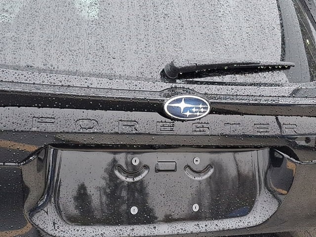 2026 Subaru Forester Premium photo 4