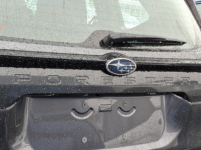 2026 Subaru Forester Base photo 2