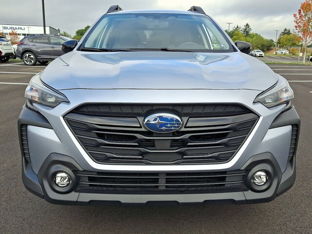 2023 Subaru Outback Onyx Edition photo 2