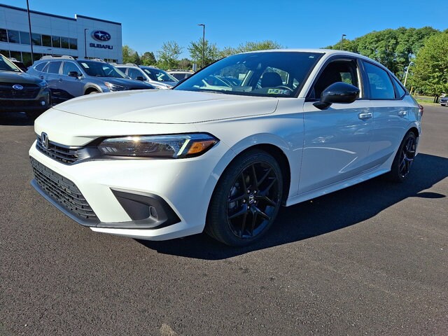 2023 Honda Civic Sport photo 3
