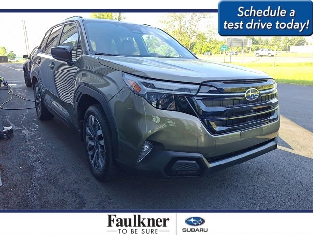 2025 Subaru Forester Touring's photo