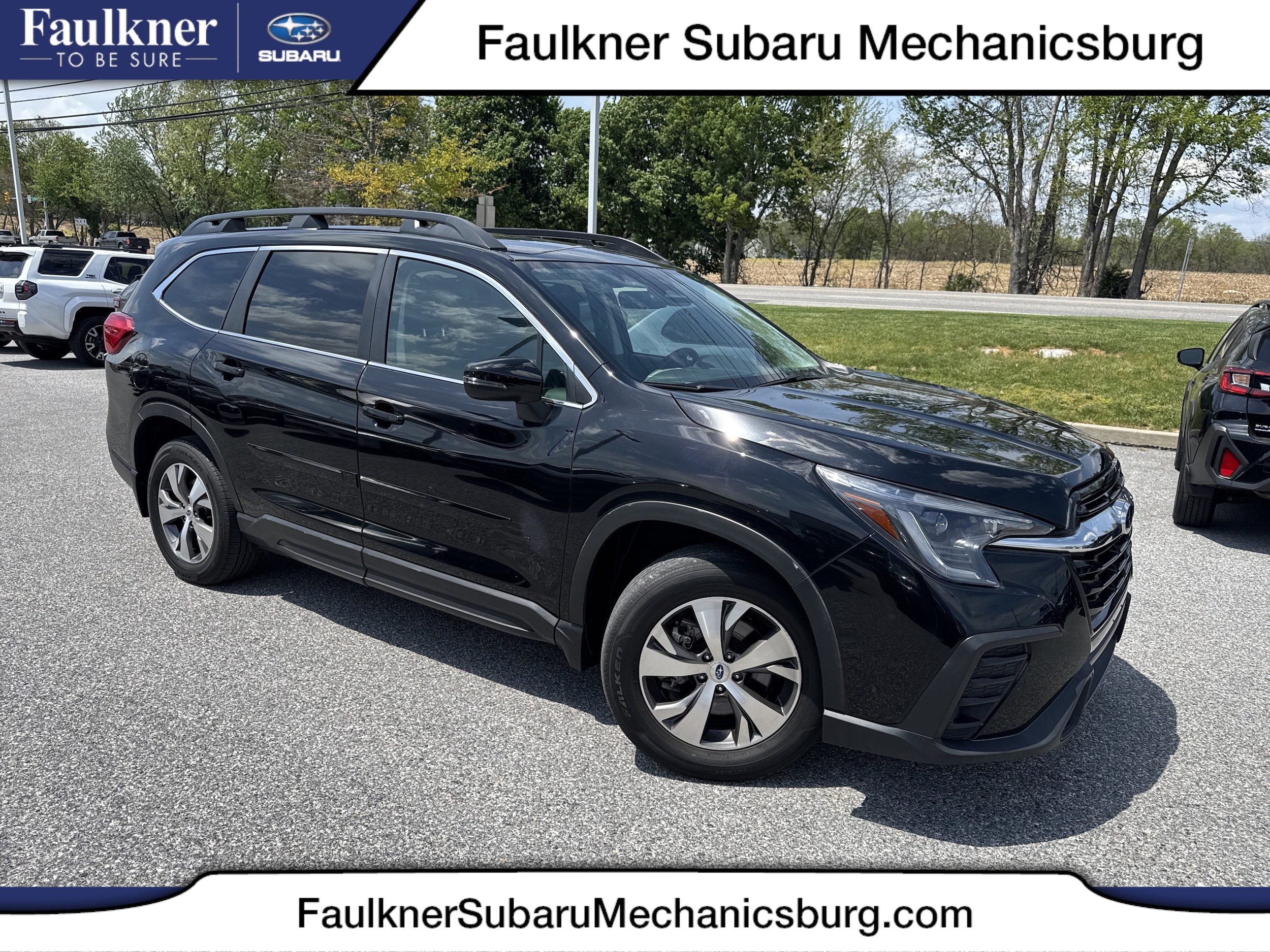 2023 Subaru Ascent Premium 7 Passenger's photo
