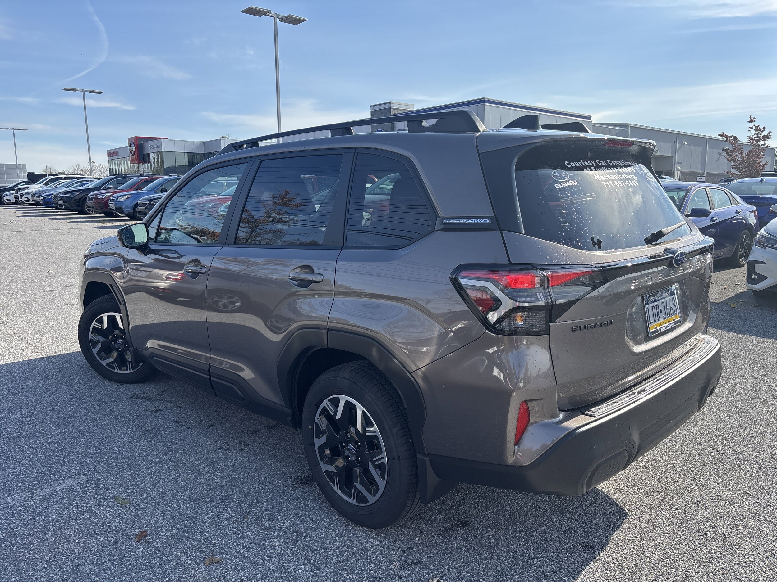 2025 Subaru Forester Premium photo 2