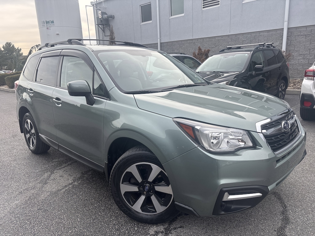 Used 2017 Subaru Forester Premium 2.5i Premium CVT