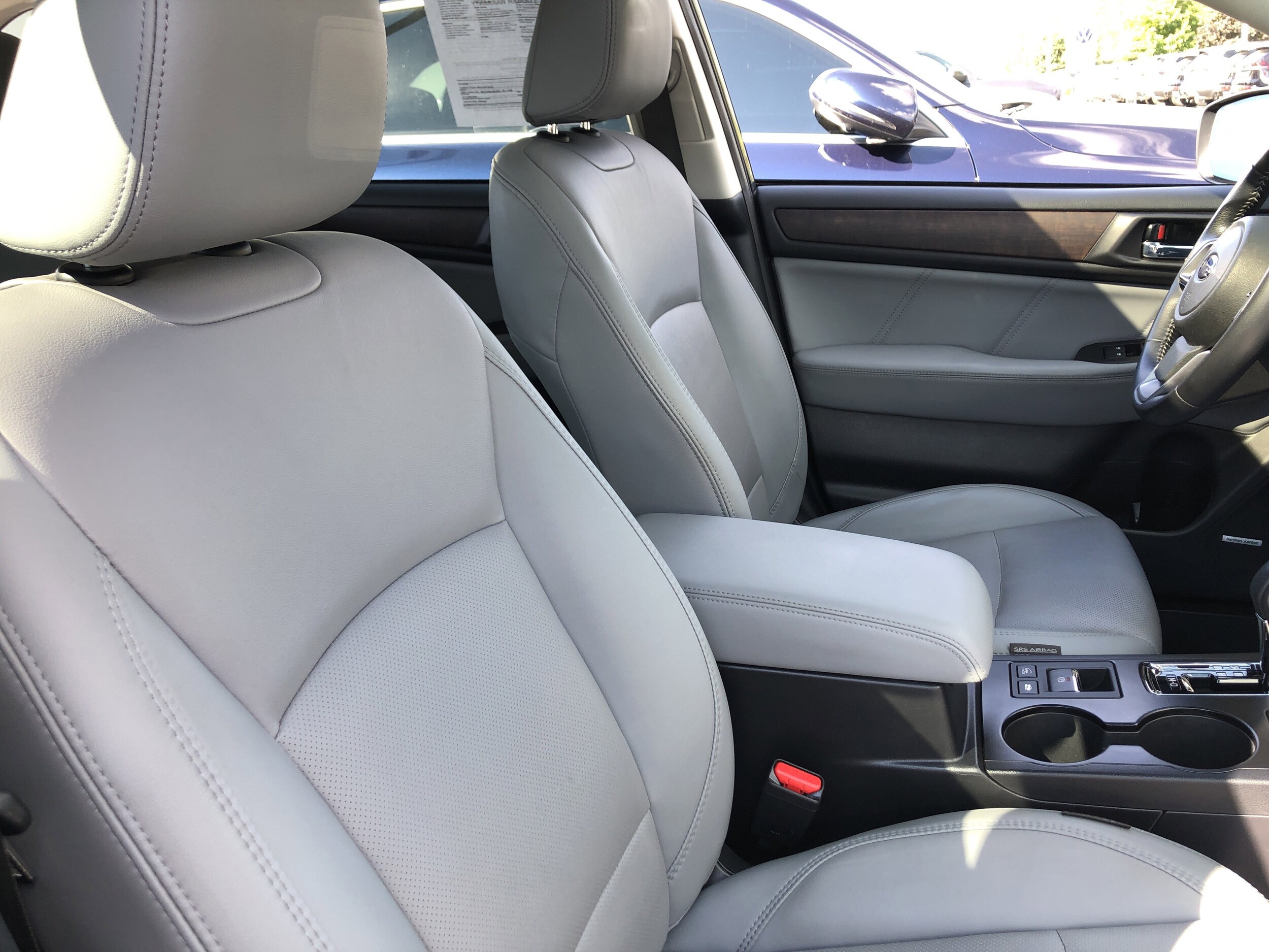 2019 Subaru Outback Limited photo 2