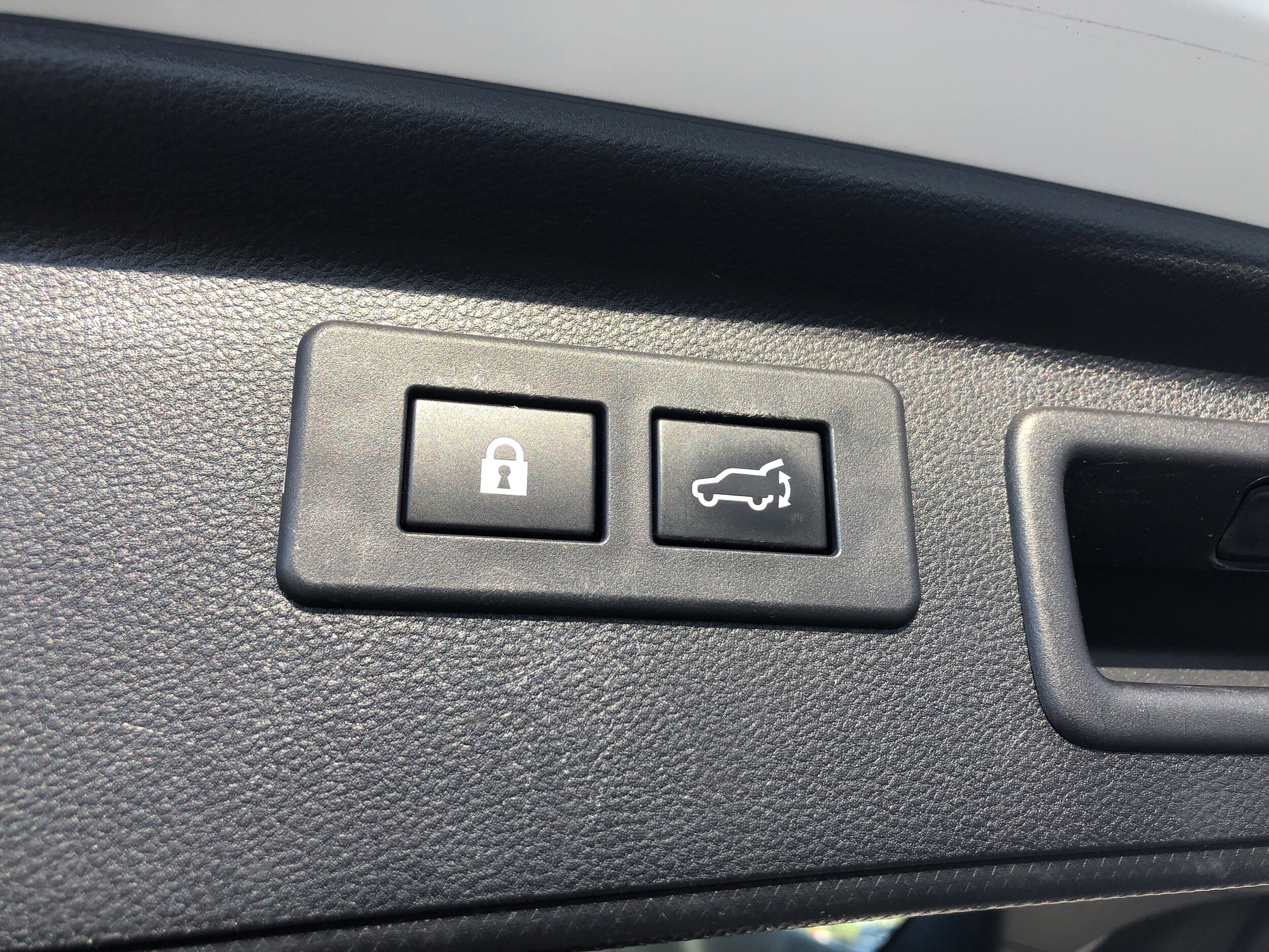 2022 Subaru Forester Premium photo 2