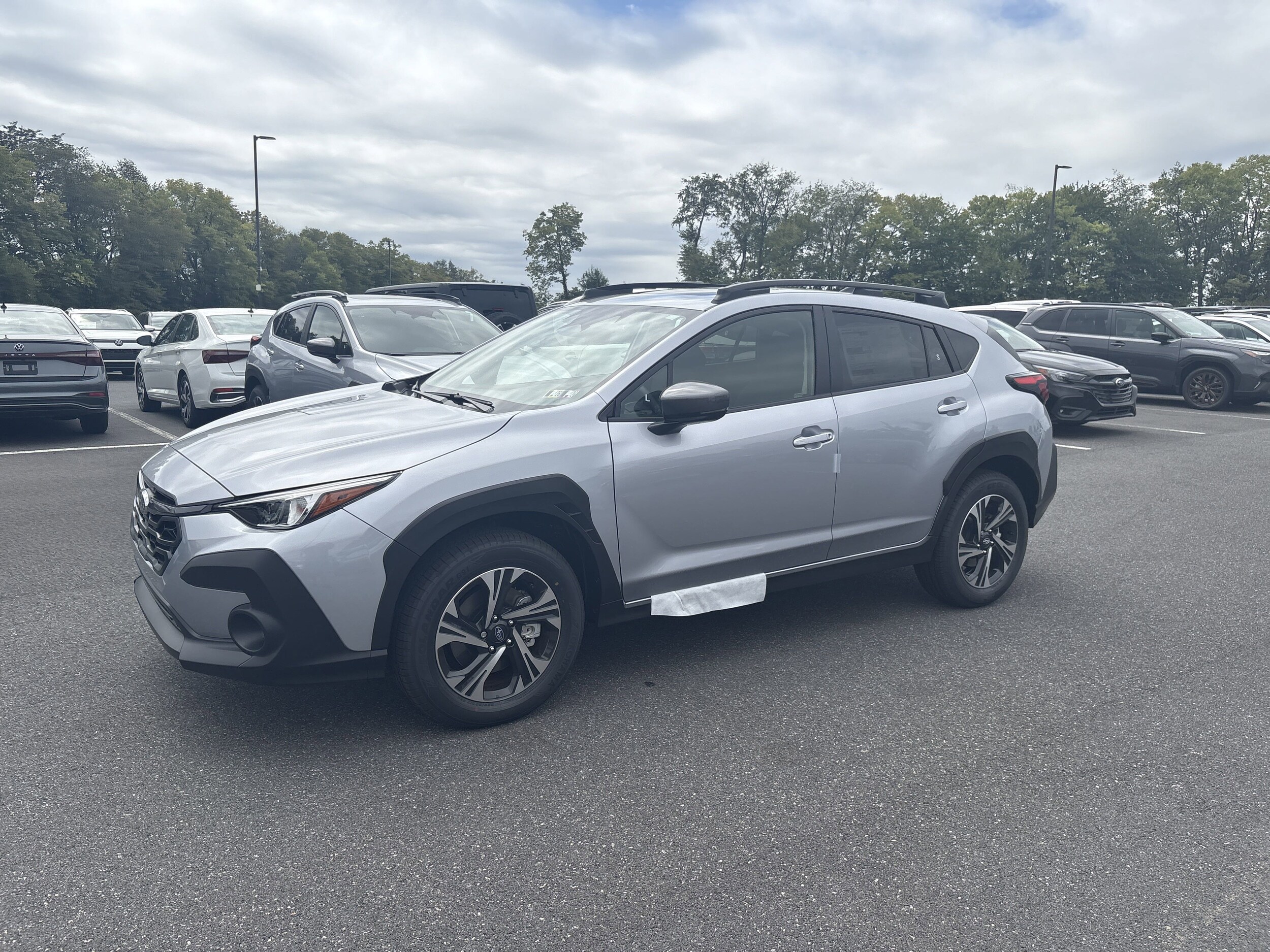 2025 Subaru Crosstrek Premium photo 2
