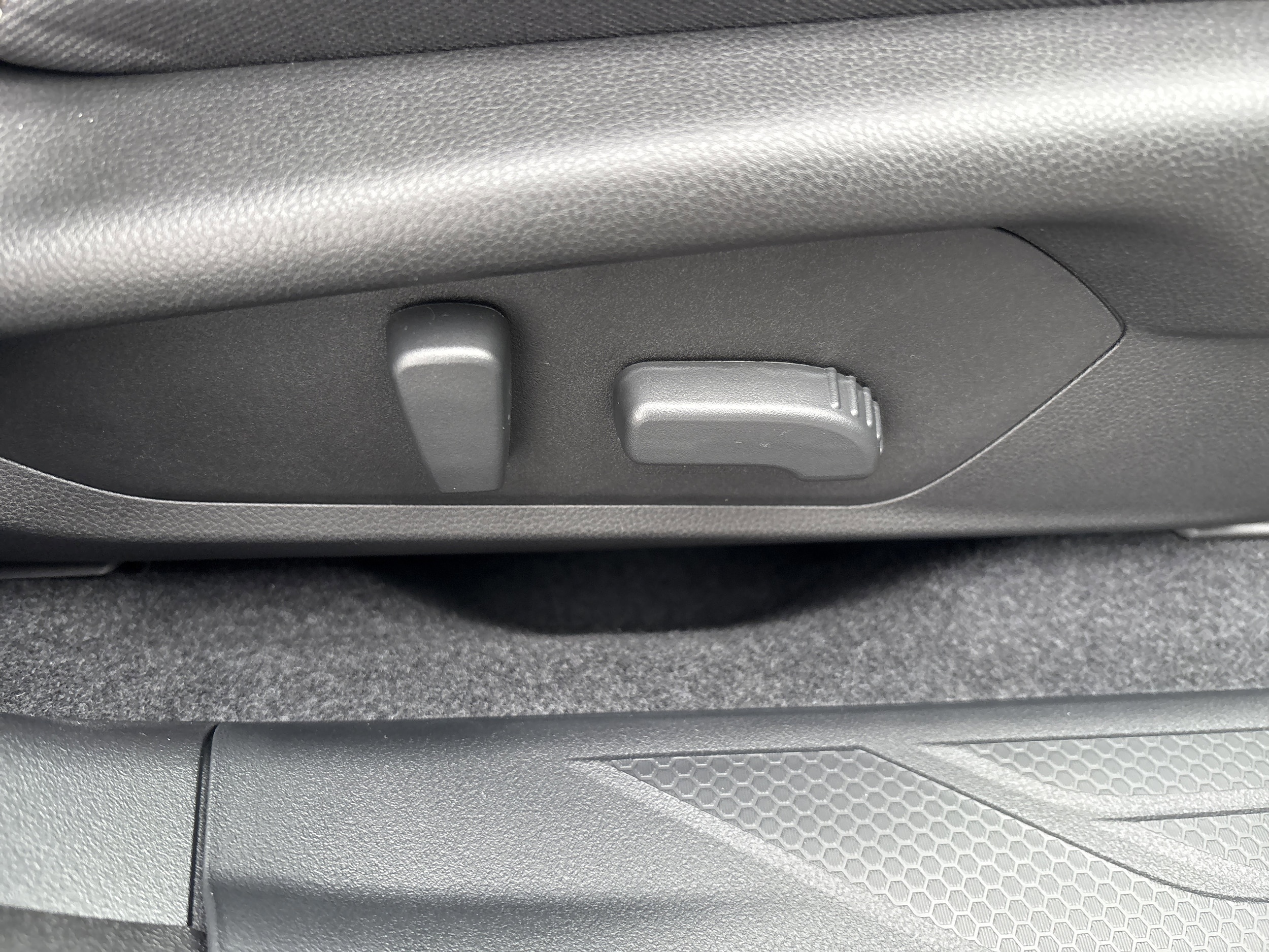 2026 Subaru Outback Limited XT - Photo 12