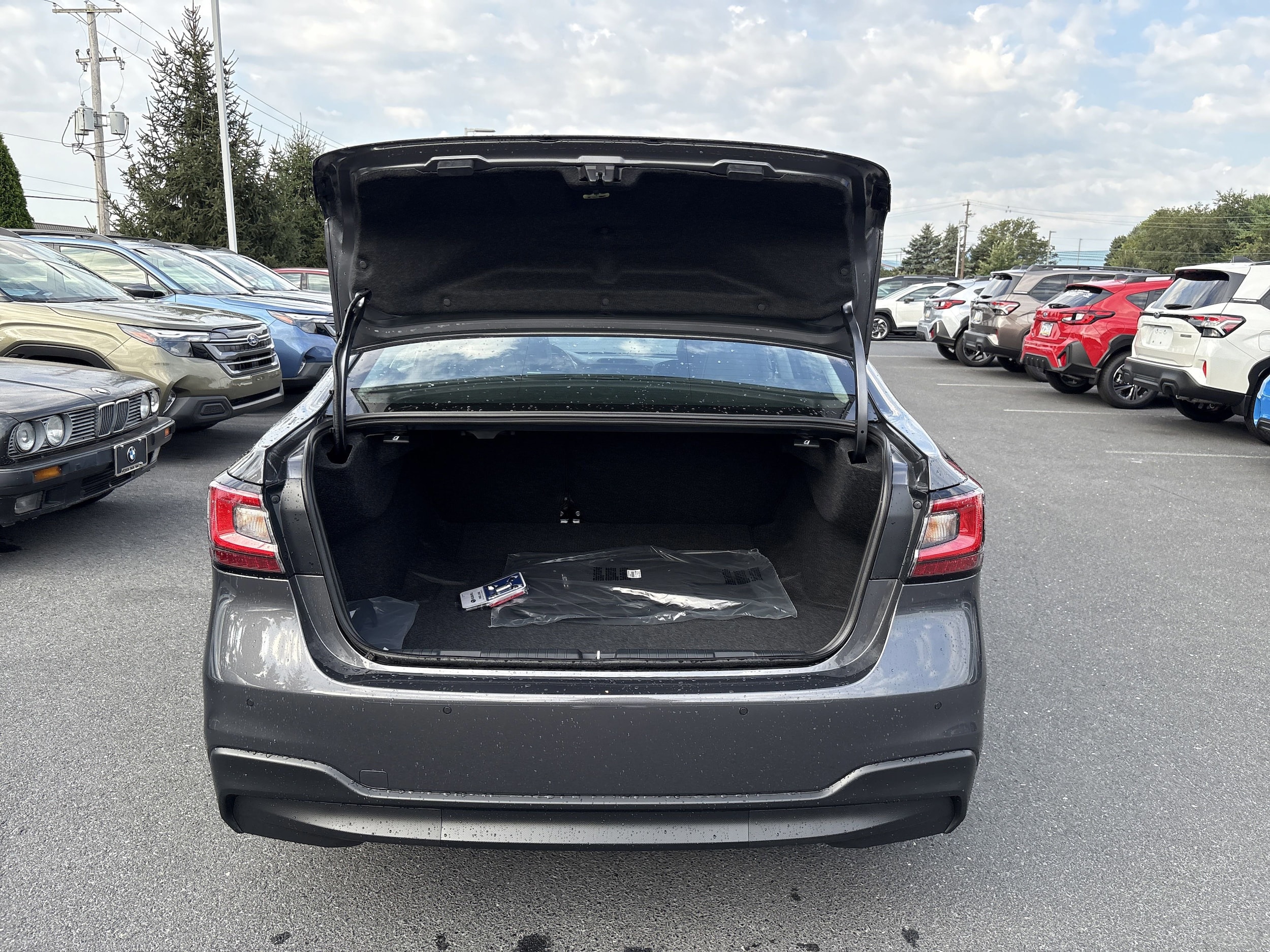 2025 Subaru Legacy Limited - Photo 8