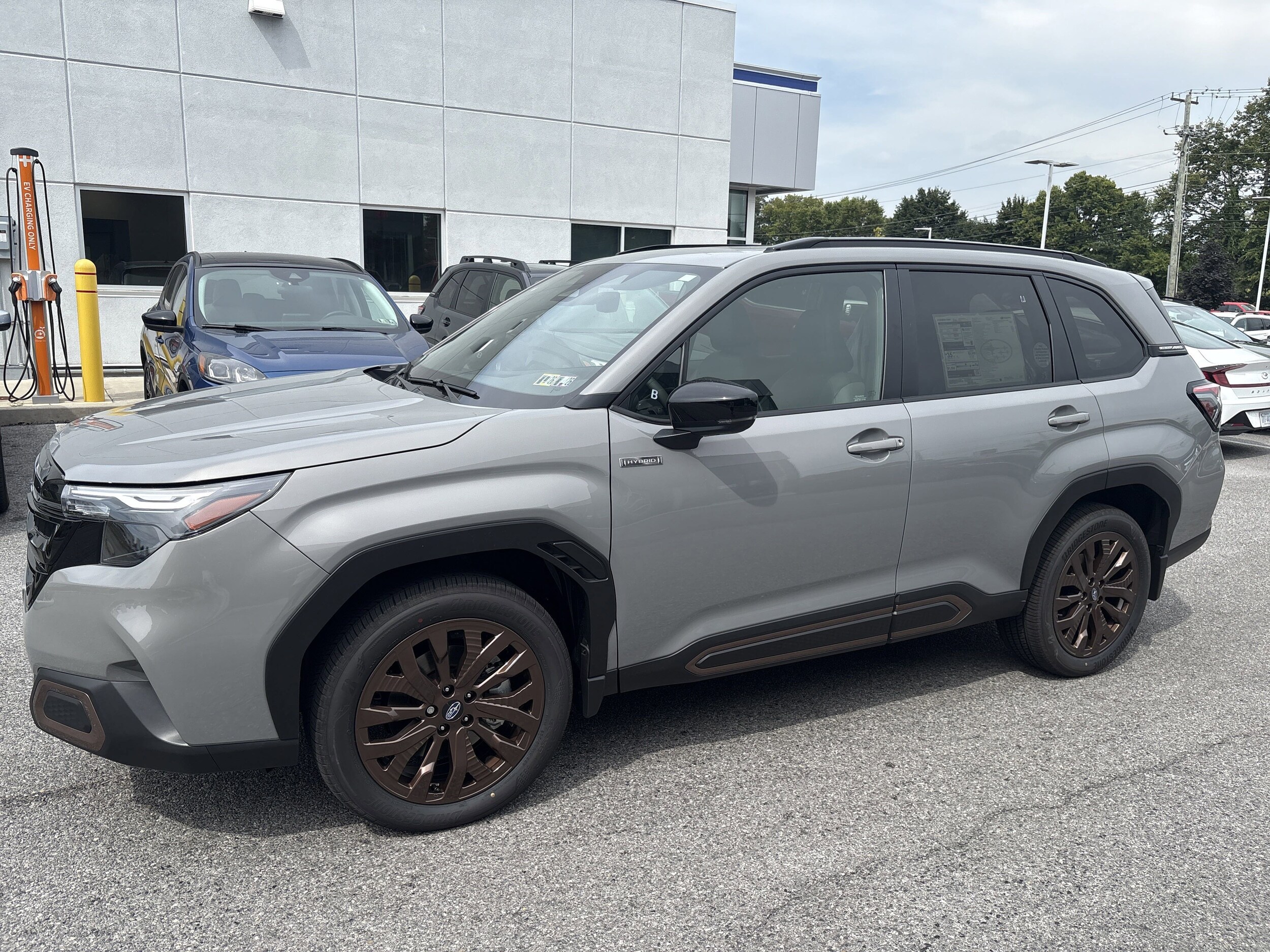 2025 Subaru Forester Sport photo 2