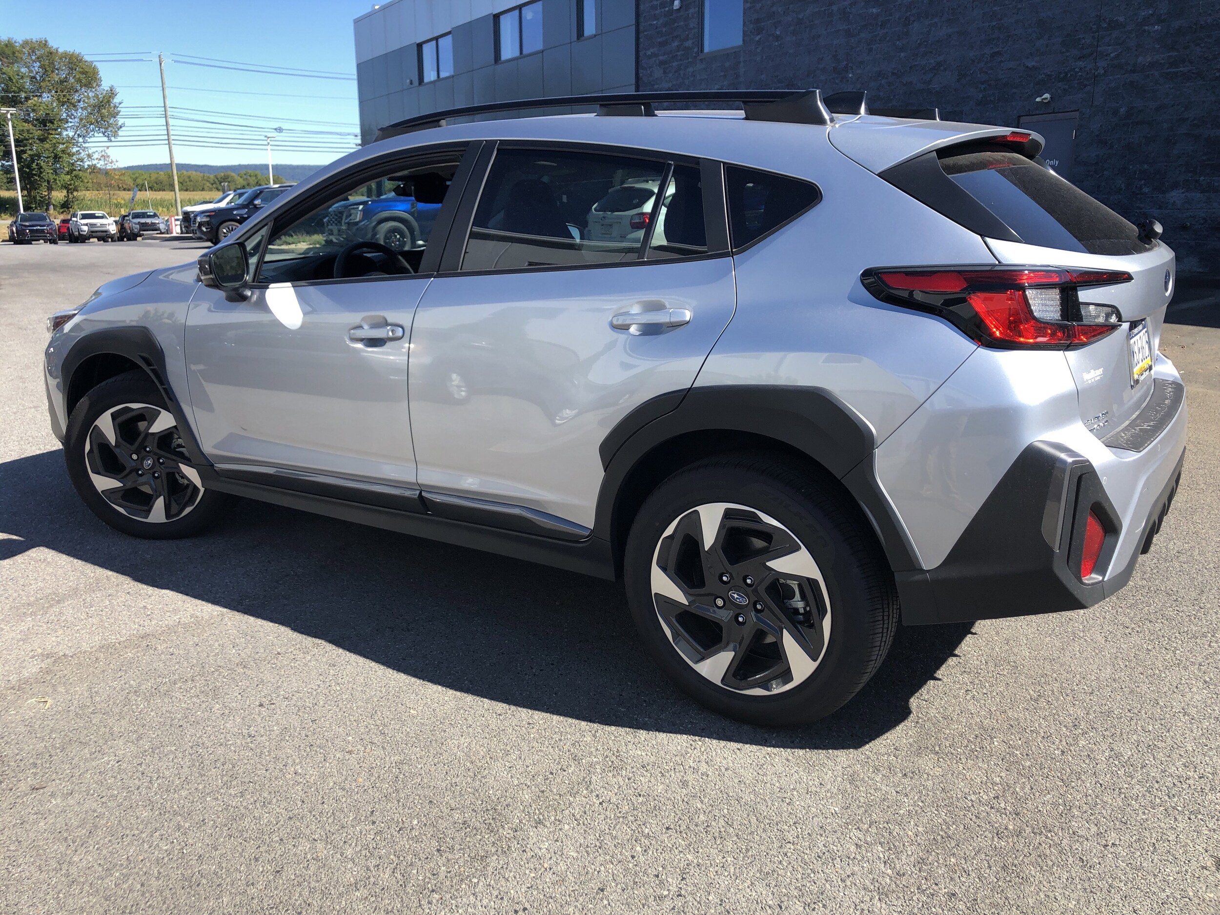 2025 Subaru Crosstrek Limited photo 2