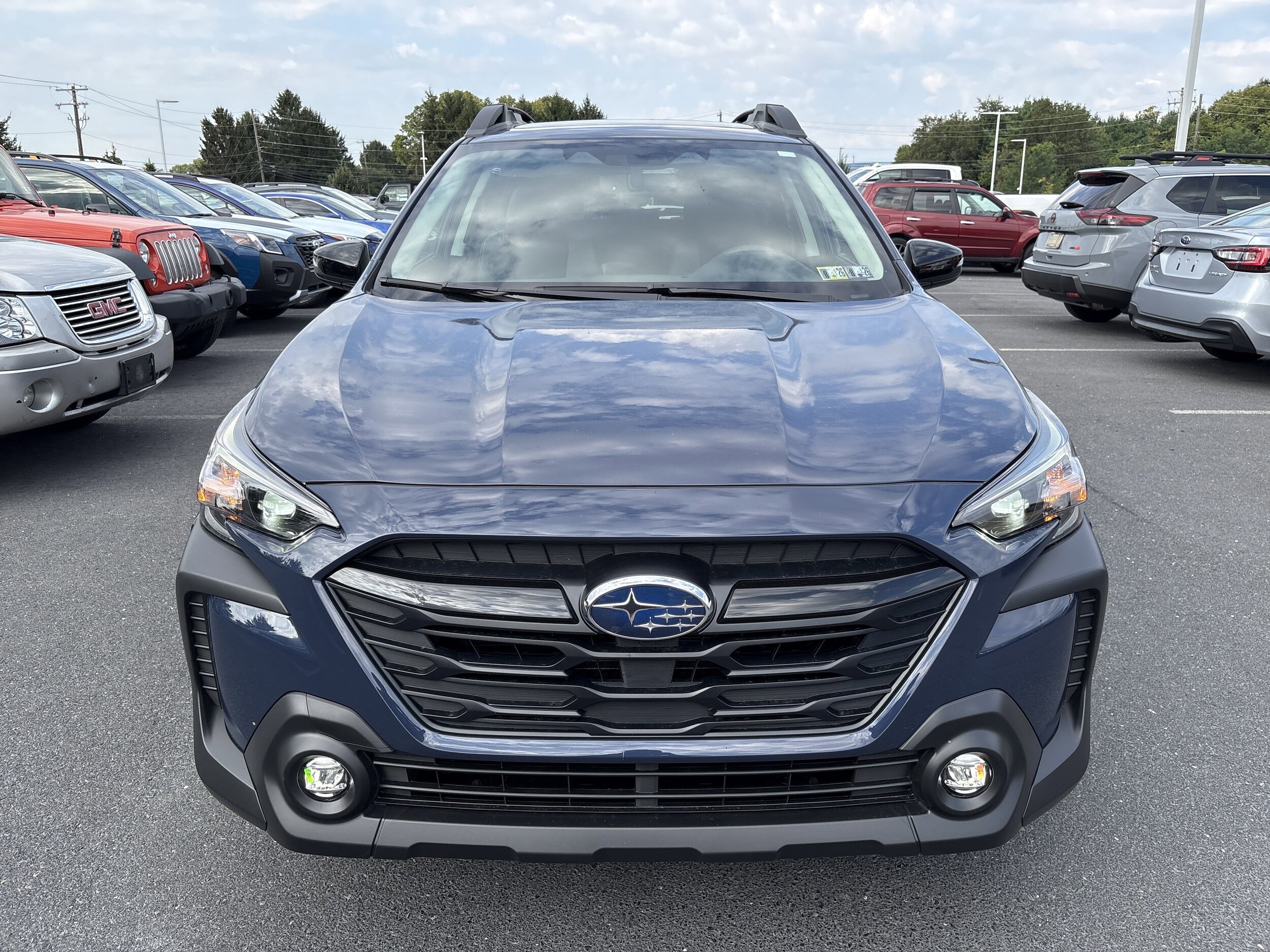 2025 Subaru Outback Onyx Edition photo 2