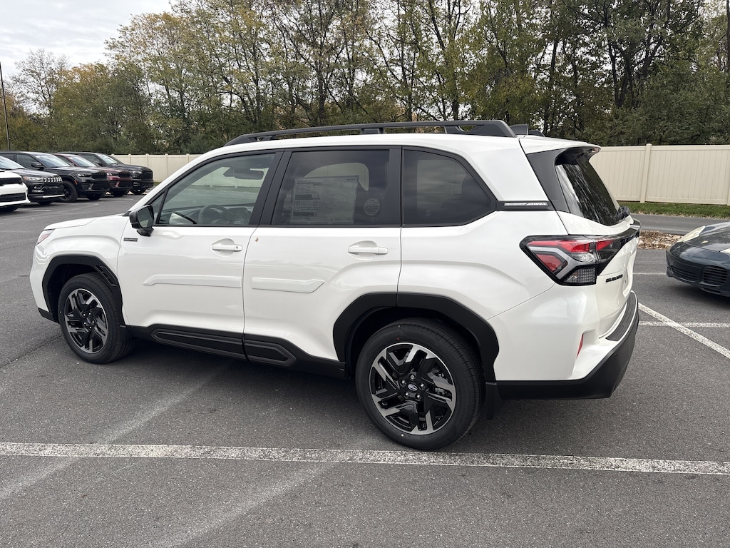 New 2025 Subaru Forester Hybrid Limited SUV