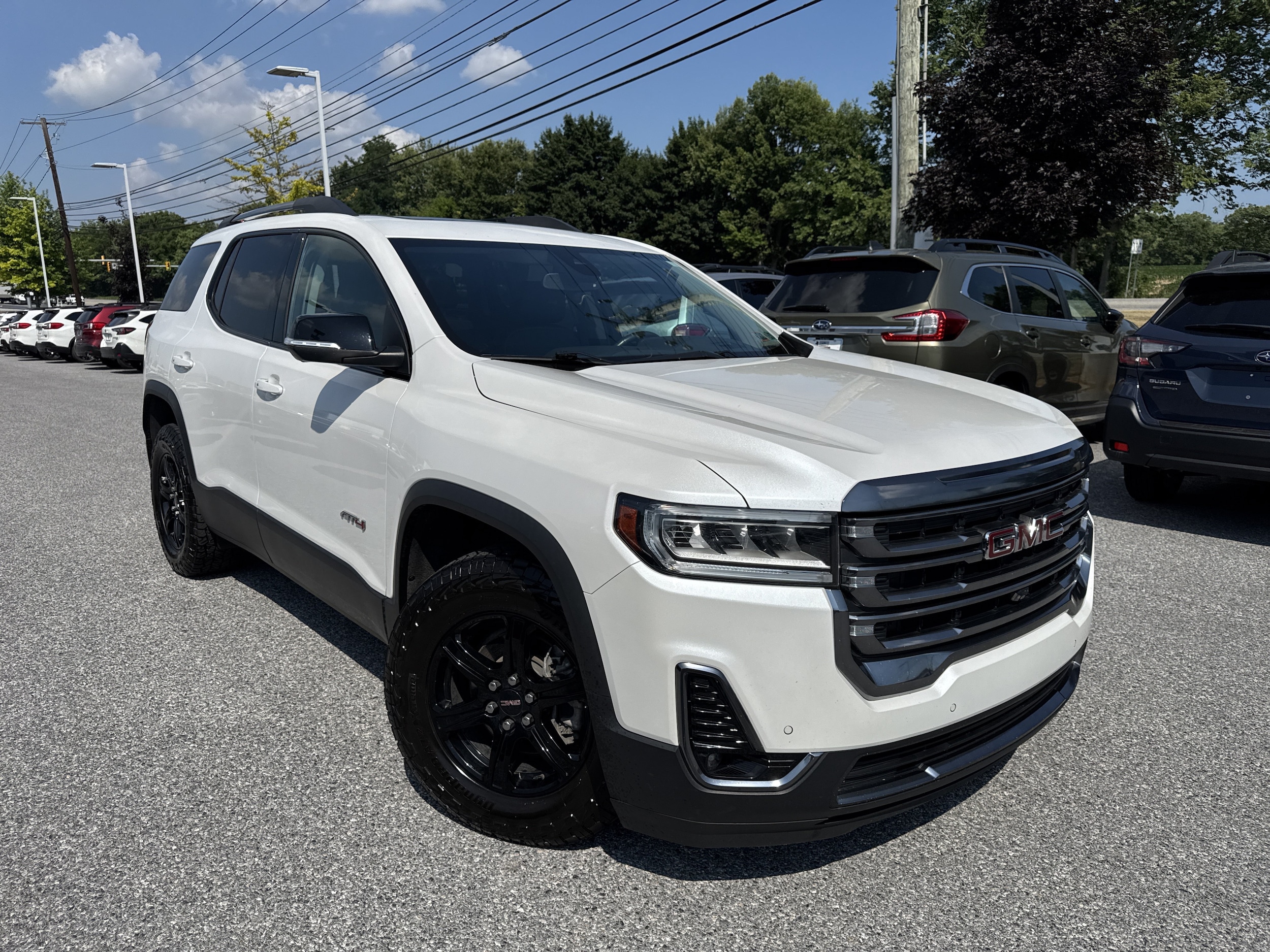 2022 GMC Acadia AT4 AWD's photo