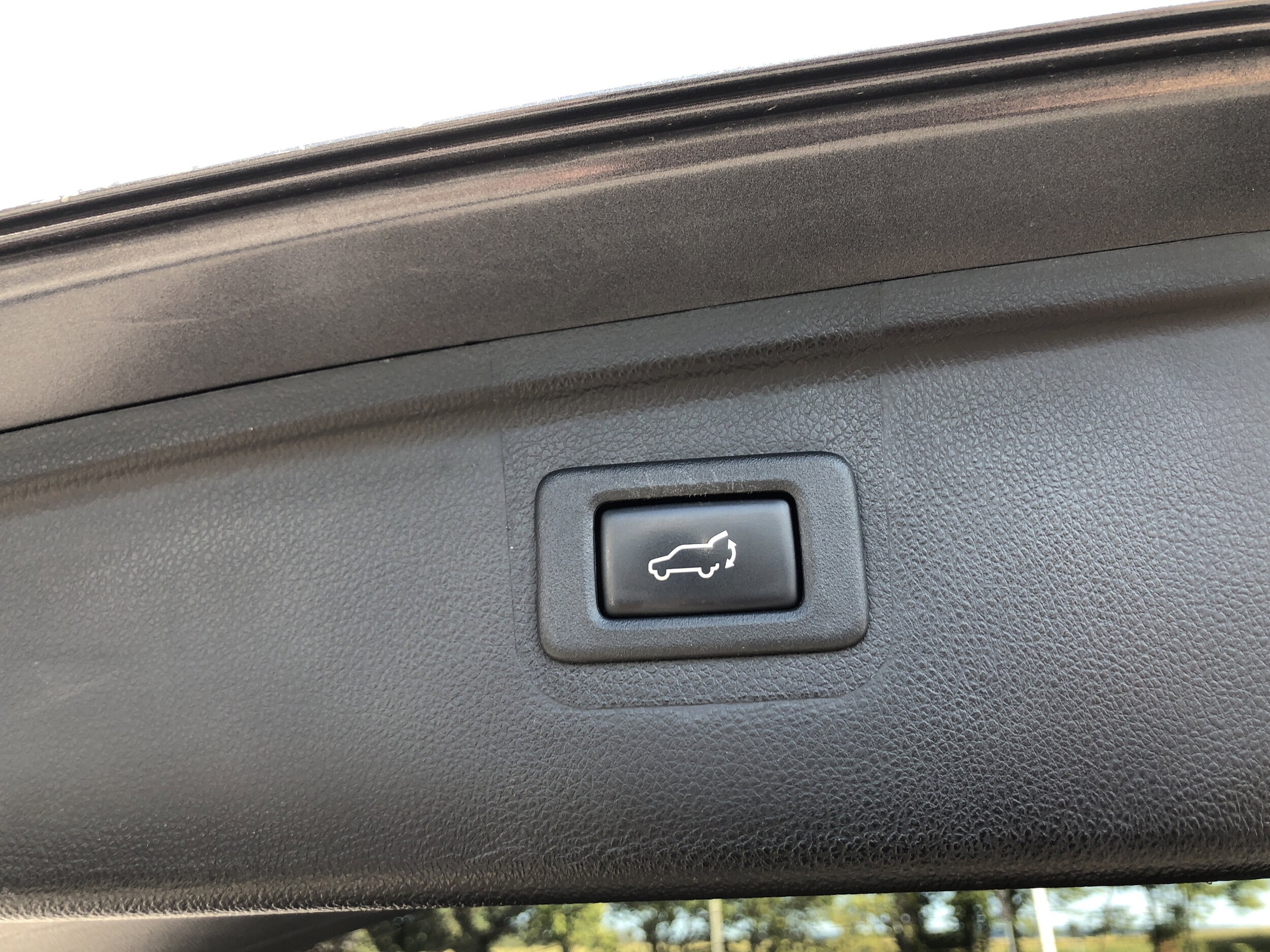 2019 Subaru Outback Limited photo 4