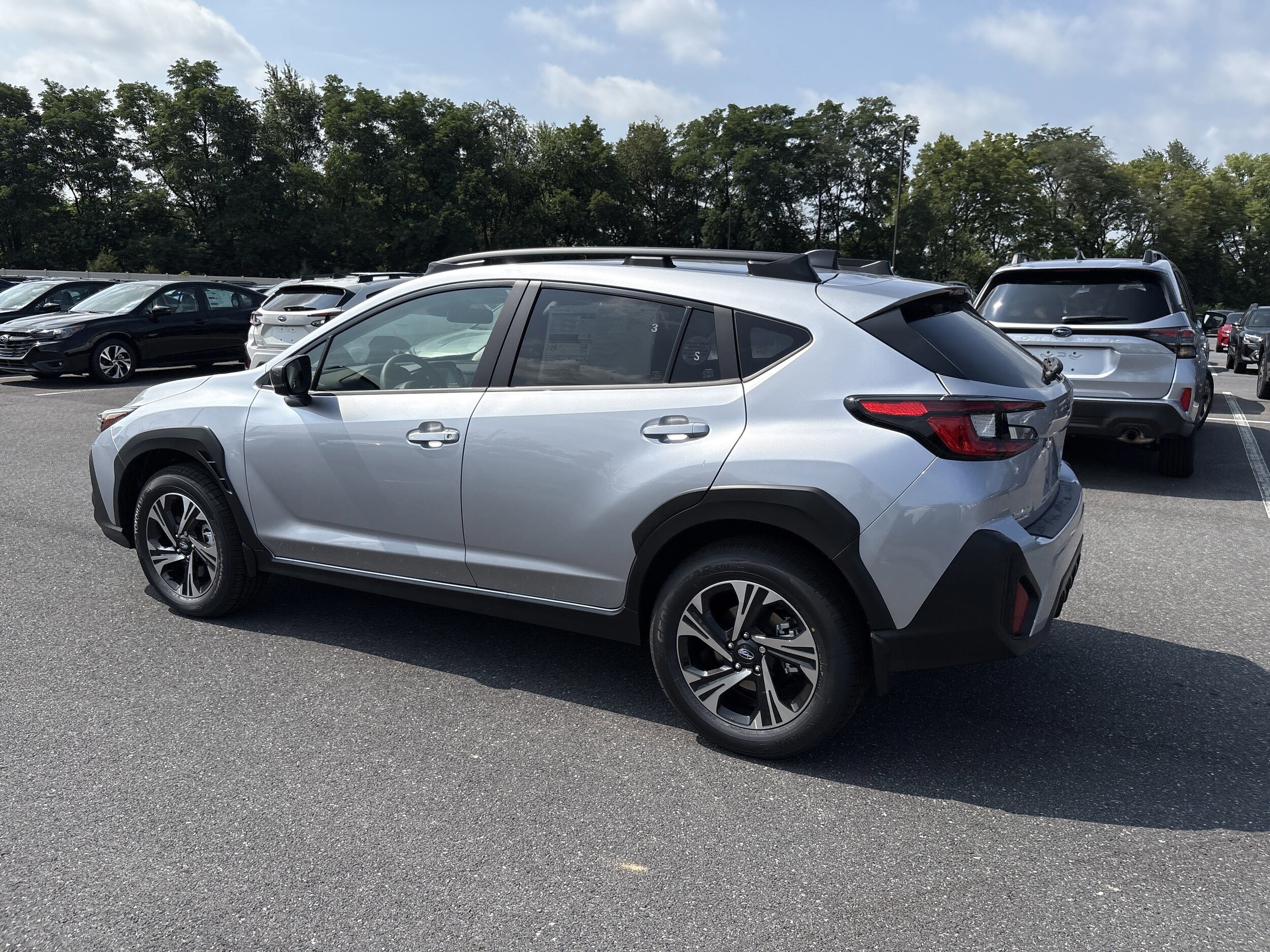 2025 Subaru Crosstrek Premium photo 2